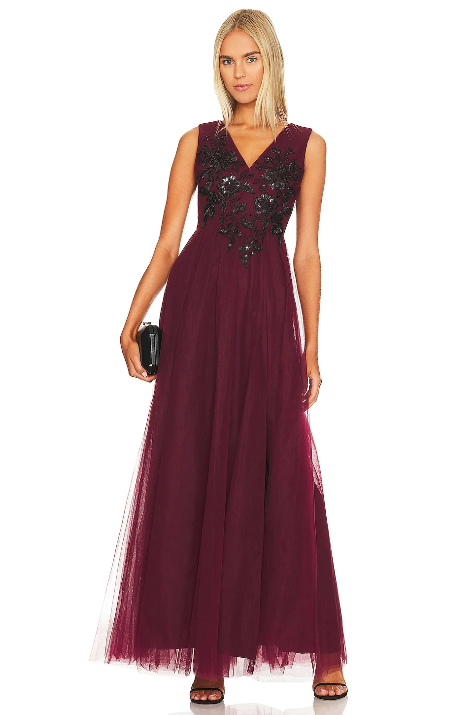 BCBGMAXAZRIA ROBE DE SOIRÉE LONGUE Deep Cranberry 3 BCBGMAXAZRIA ROBE DE SOIRÉE LONGUE Deep Cranberry