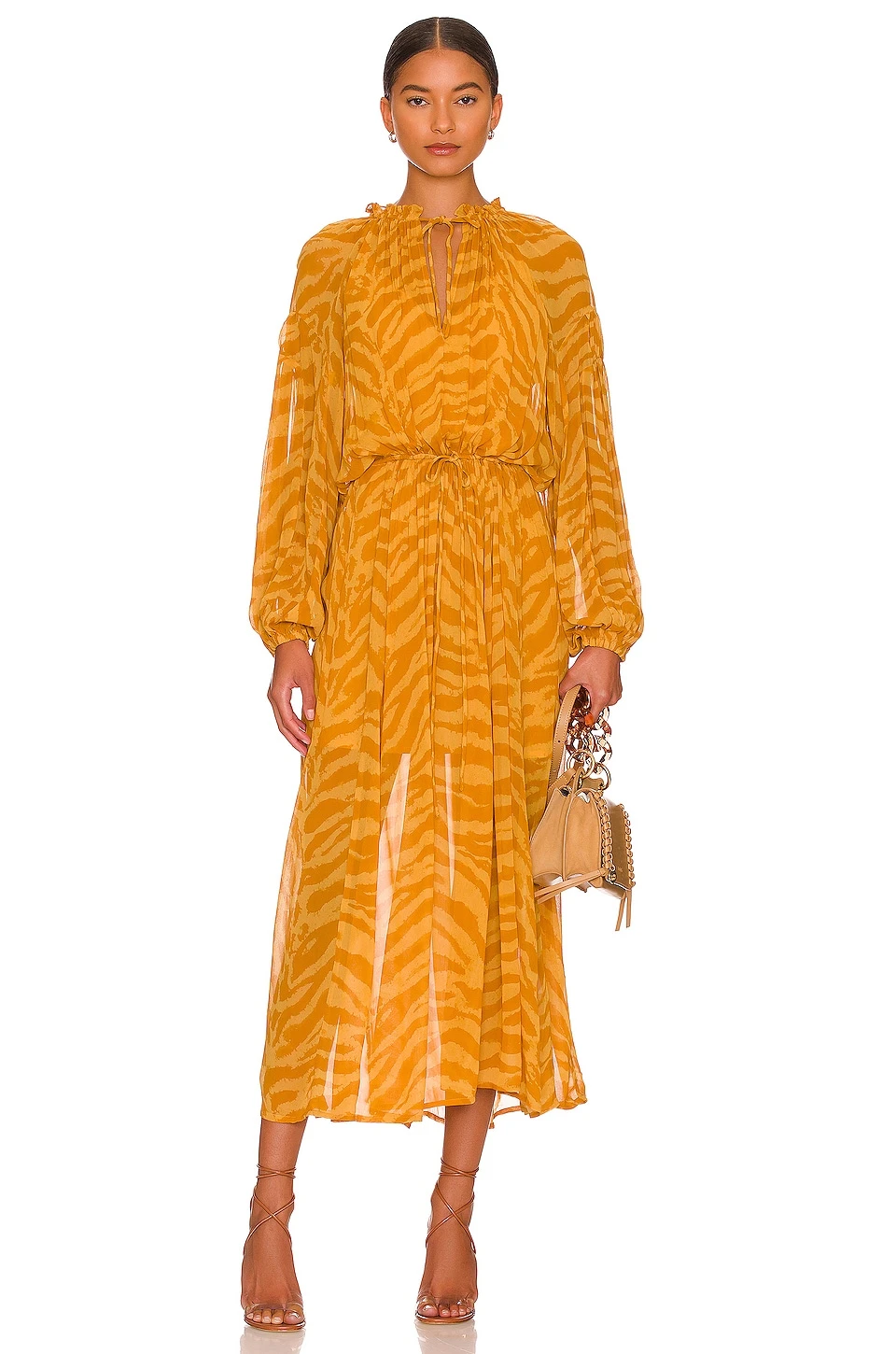 ESSENTIEL ANTWERP ROBE BEESKNEES Yellow Submarine 4 ESSENTIEL ANTWERP ROBE BEESKNEES Yellow Submarine – Image 2