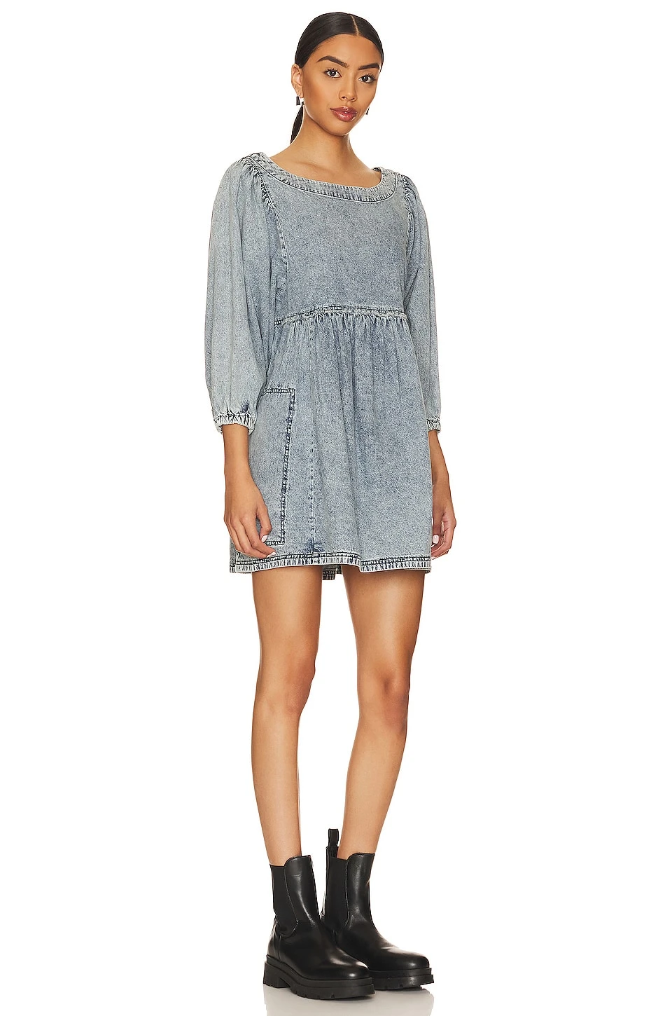 FREE PEOPLE ROBE COURTE GET OBSESSED Acidlight Blue 4 FREE PEOPLE ROBE COURTE GET OBSESSED Acidlight Blue – Image 2