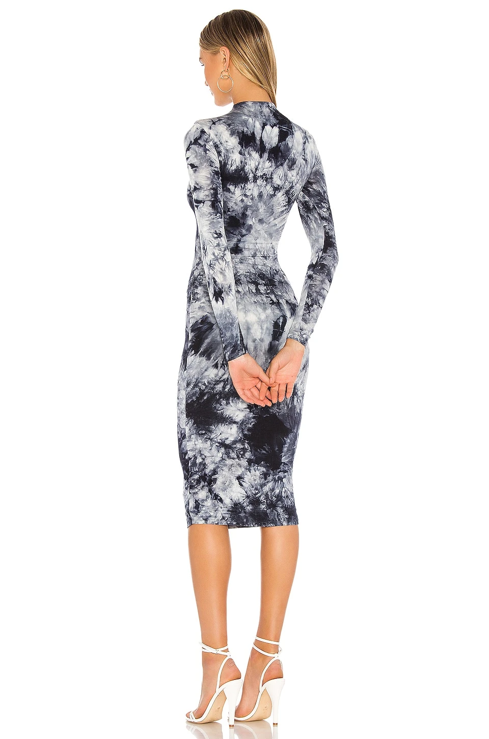 ROBE IVANNA Indigo Blue Tie Dye 5 ROBE IVANNA Indigo Blue Tie Dye – Image 3