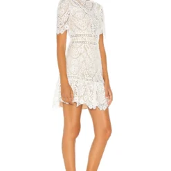 ROBE COURTE DARIAN Star White 6 ROBE COURTE DARIAN Star White -Pas Cher Tendricia Magasin SAYR WD291 V2