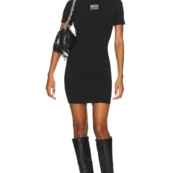 Versace Jeans Couture ROBE MIDI FORME PRÈS DU CORPS Black 9 Versace Jeans Couture ROBE MIDI FORME PRÈS DU CORPS Black -Pas Cher Tendricia Magasin VJEA WD28 V4